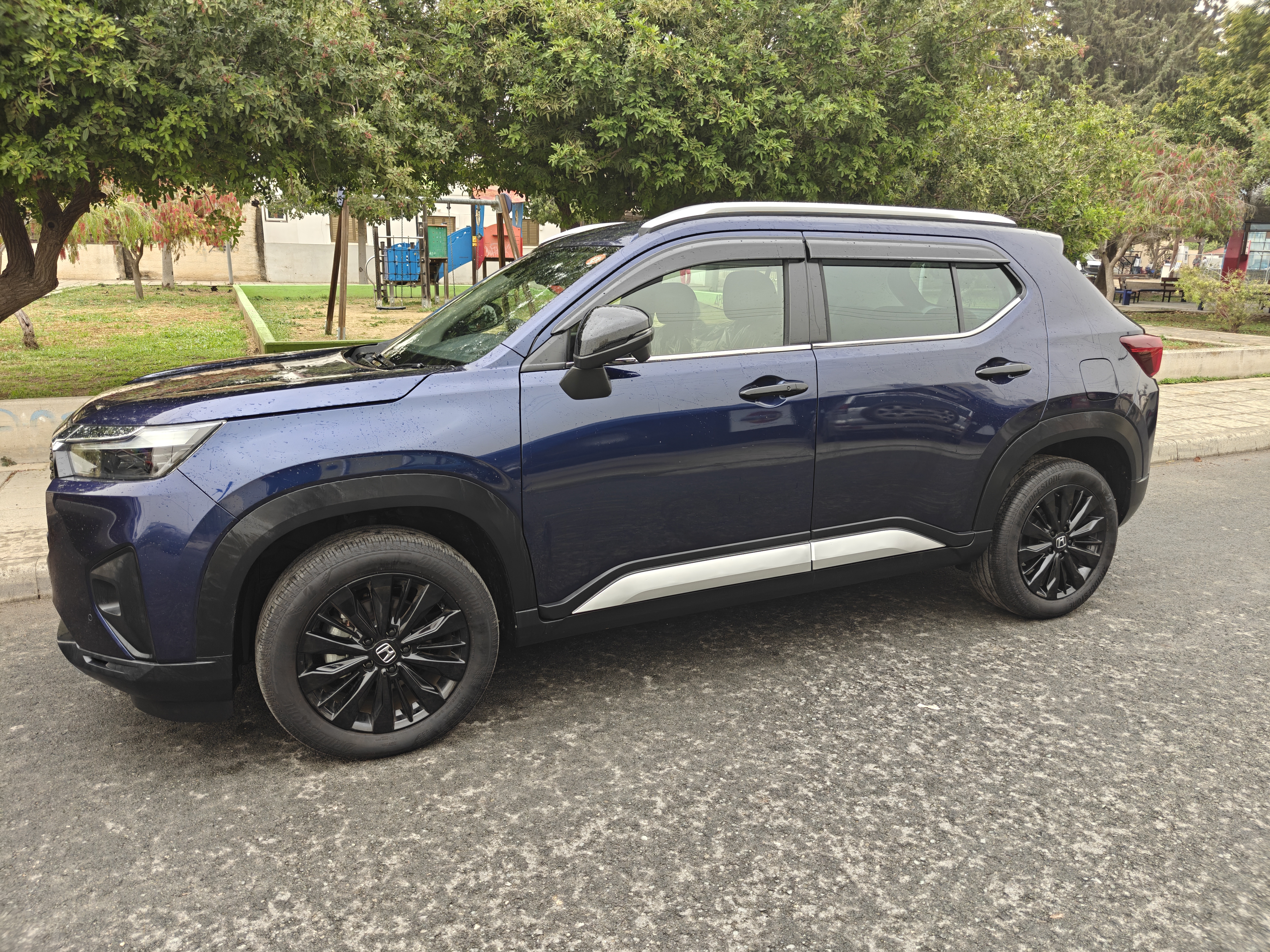 Honda WR-V Z+ BLACK STYLE 2025