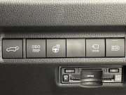 Toyota RAV4 5D 4WD HYBRID G 2024