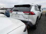 Toyota RAV4 5D 4WD HYBRID G 2024