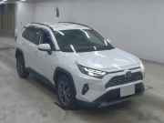 Toyota RAV4 5D 4WD HYBRID G 2024