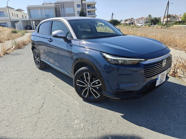 Honda Vezel Z Play Package 2024
