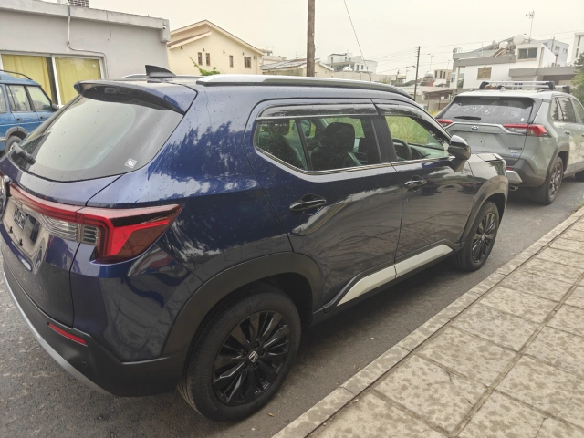 Honda WR-V Z+ BLACK STYLE 2025